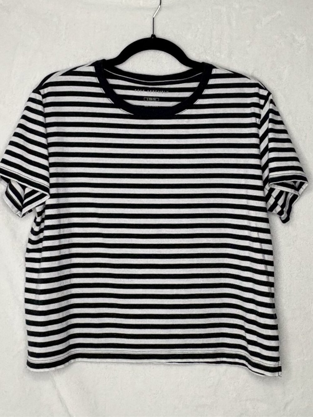 Free Assembly Women’s Cropped Stripe Tee - L